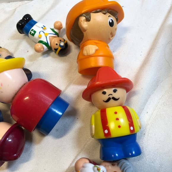Lot Of 32 Vintage Toy People Little Tikes Mega Blocks Fisher Price - Picture 8 of 14